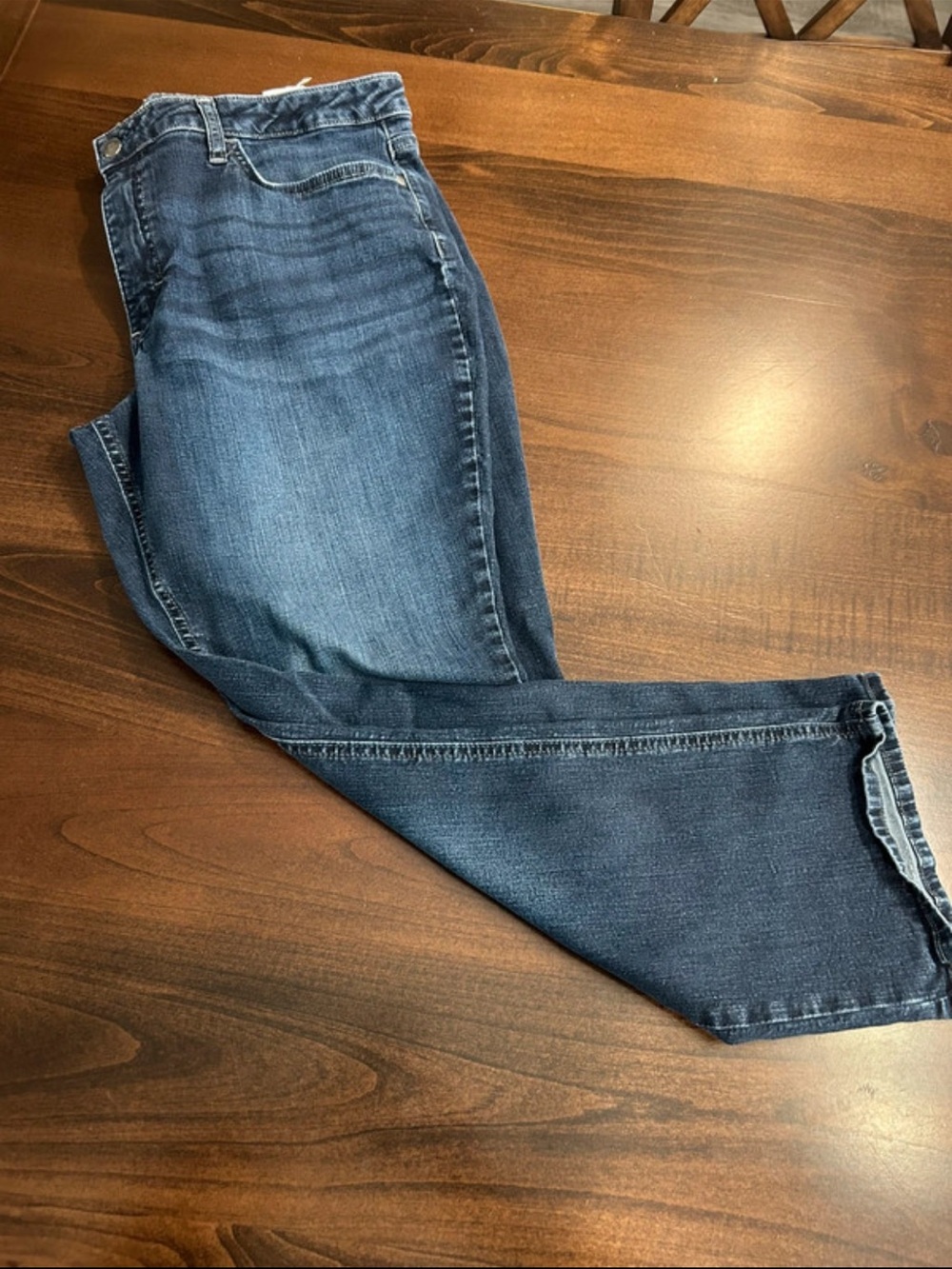 Lee Women's Straight Leg Jeans in Dark Blue Wash
